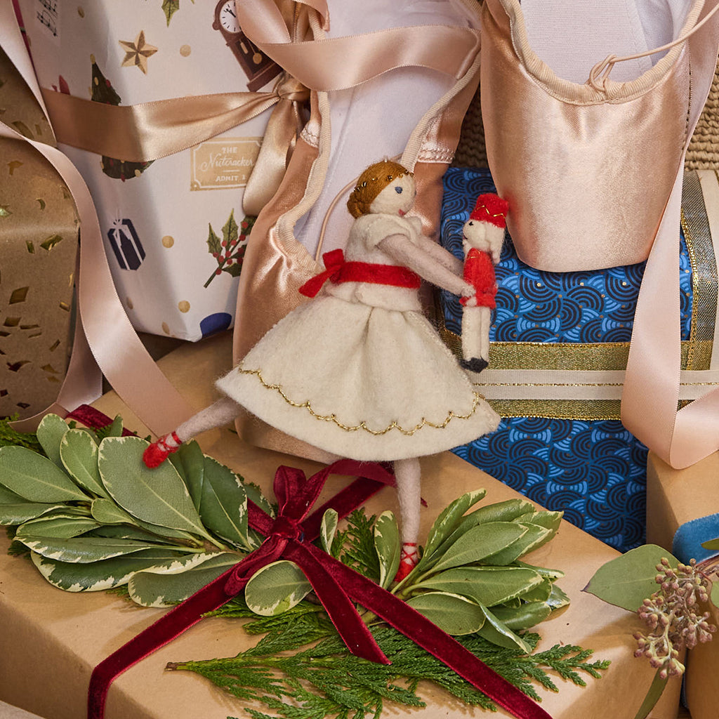 Nutcracker Ballet Gift Set