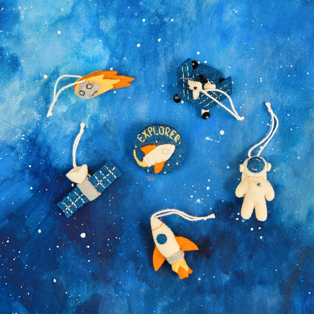 Ornaments - 5 Badge