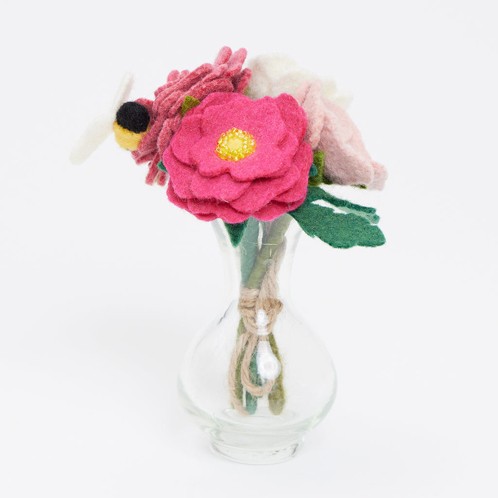Bouquet Bee & Vase
