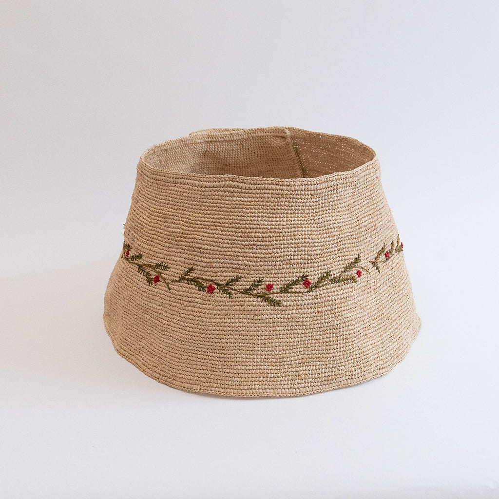 Crocheted Raffia Tree Collar
