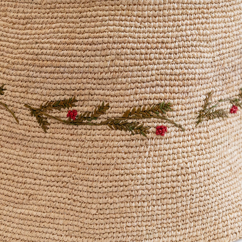 Crocheted Raffia Tree Collar